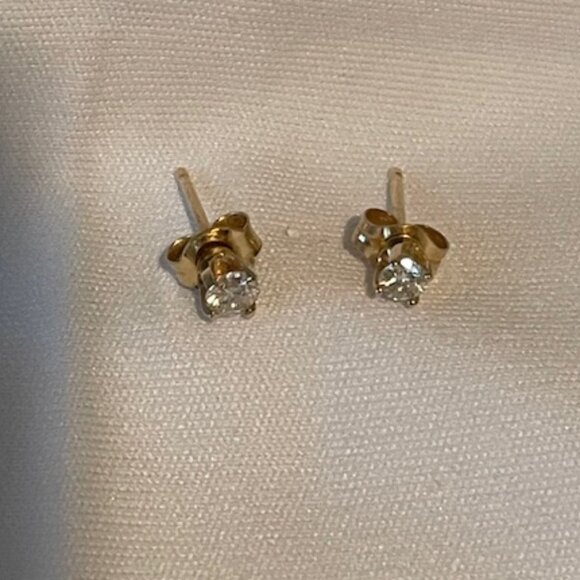SOLD Genuine Diamond Round Stud Earrings in 14K Solid Yellow Gold - Picture 3 of 10